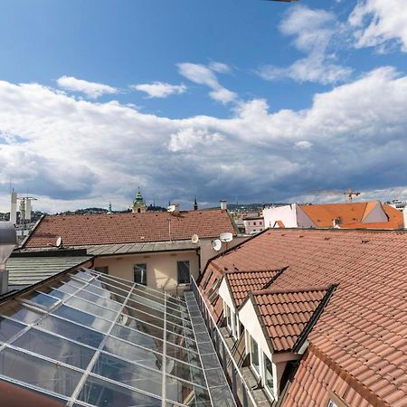 Family Hub In Centre Apartment Bratislava Luaran gambar